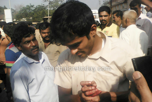 Jilted lover kills girl in Sullia